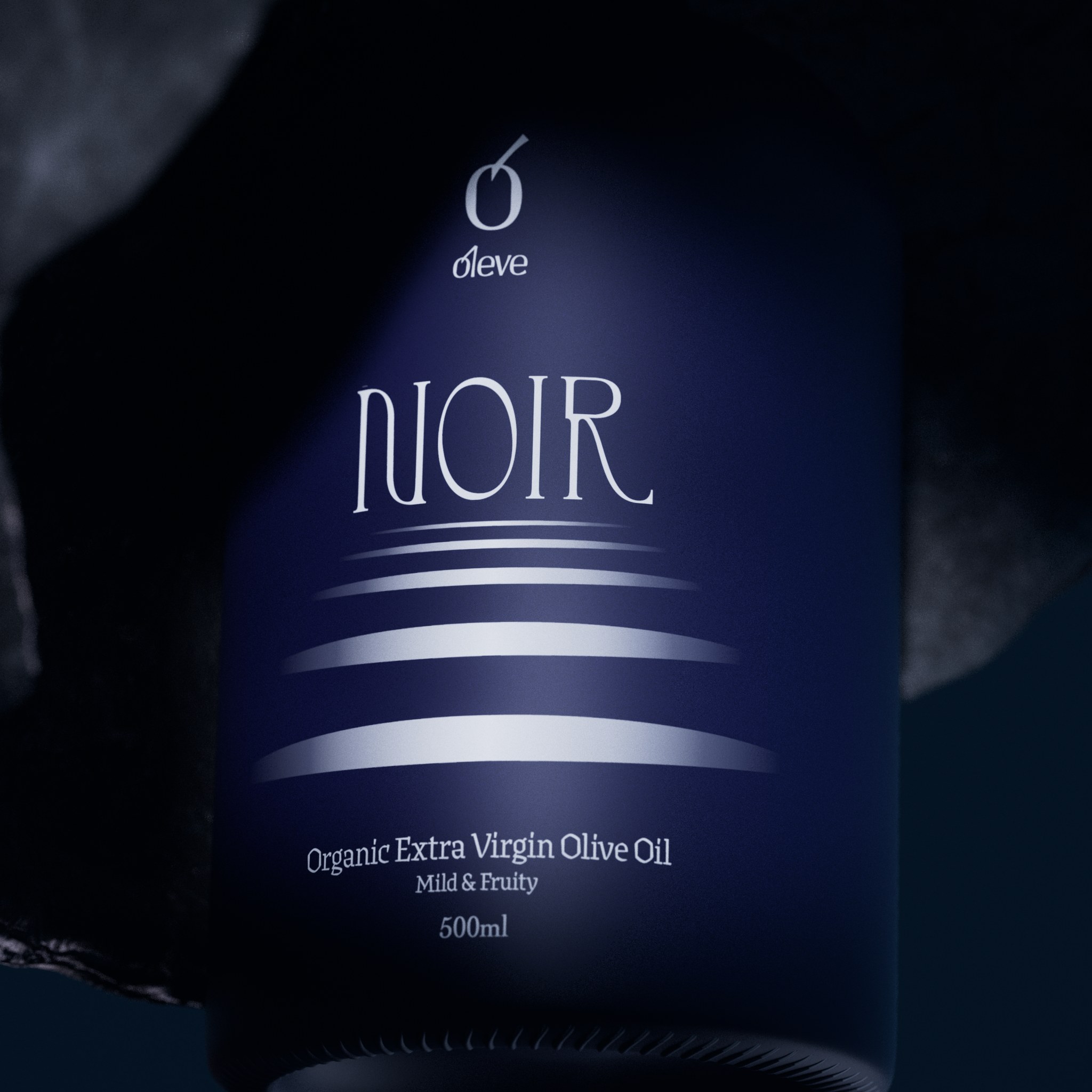 The label of Ol-eve NOIR, close up